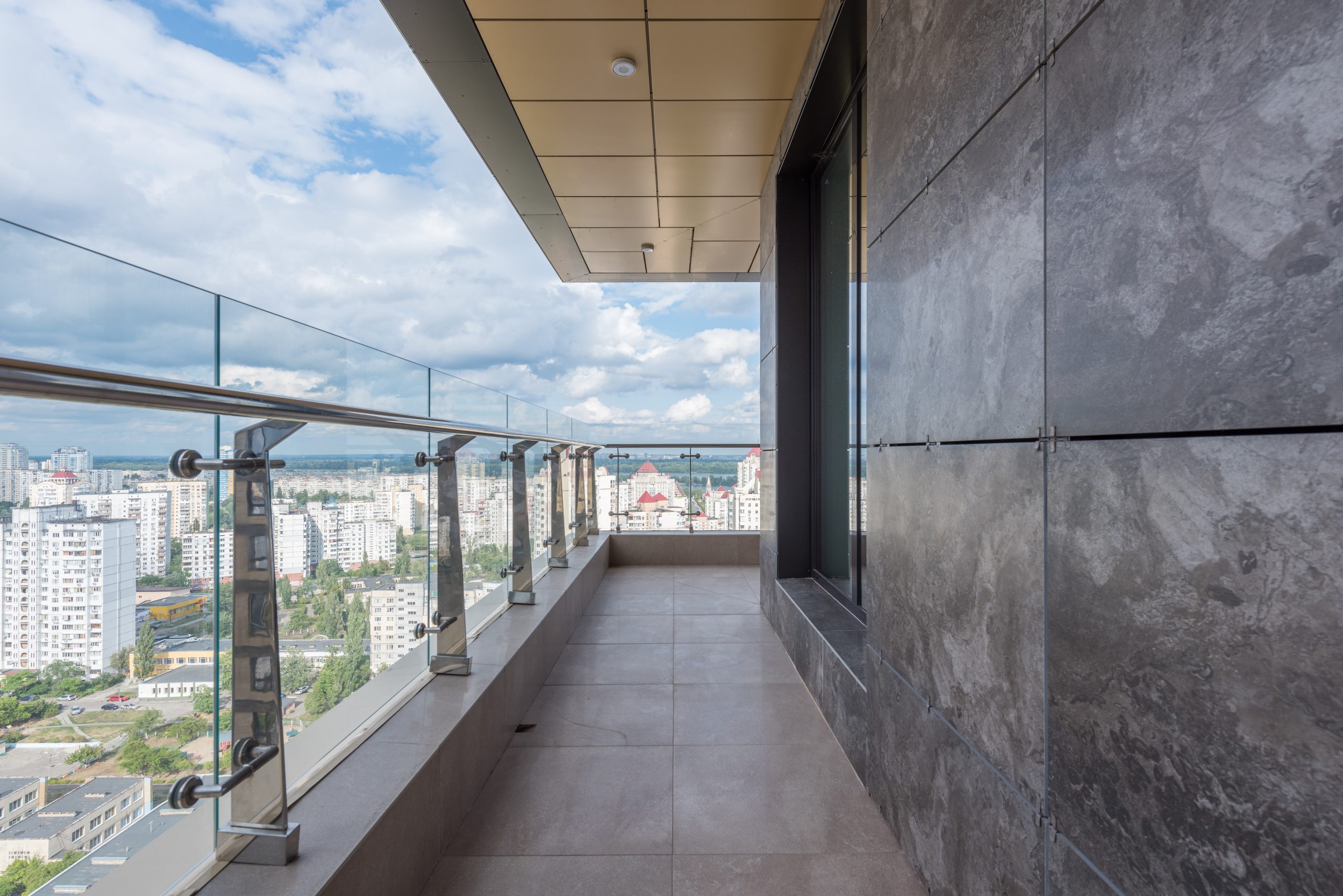 Prix d'un garde-corps en aluminium pour une terrasse